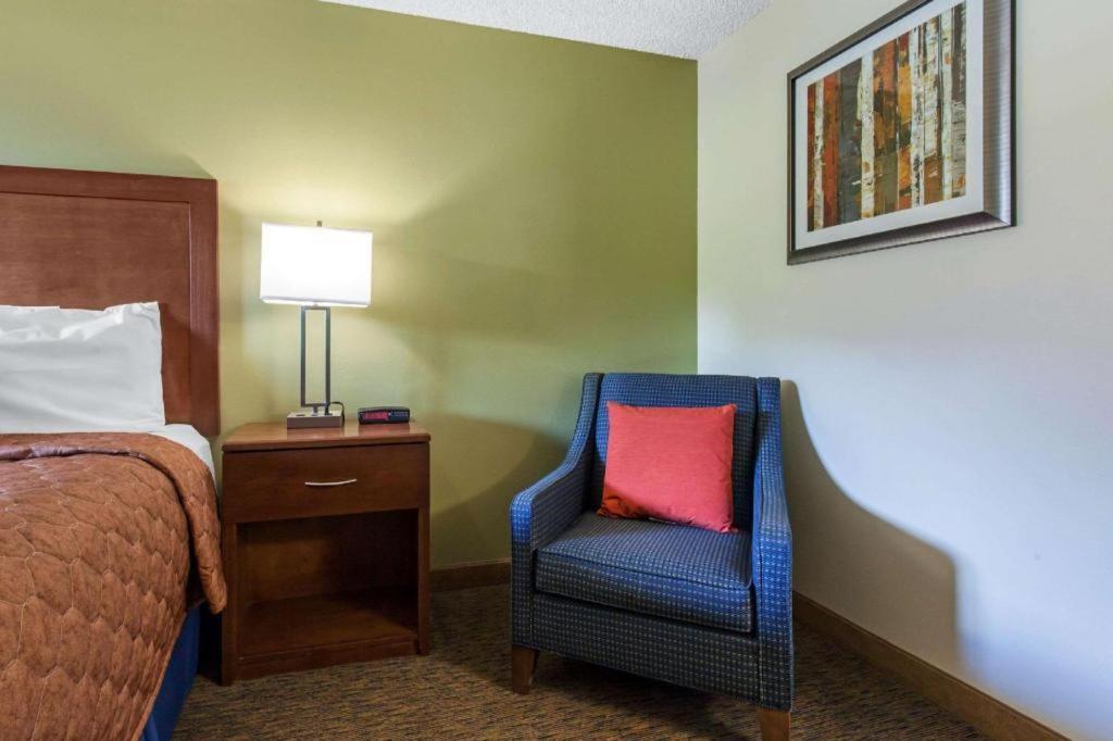 גלנווד ספרינגס Rodeway Inn מראה חיצוני תמונה