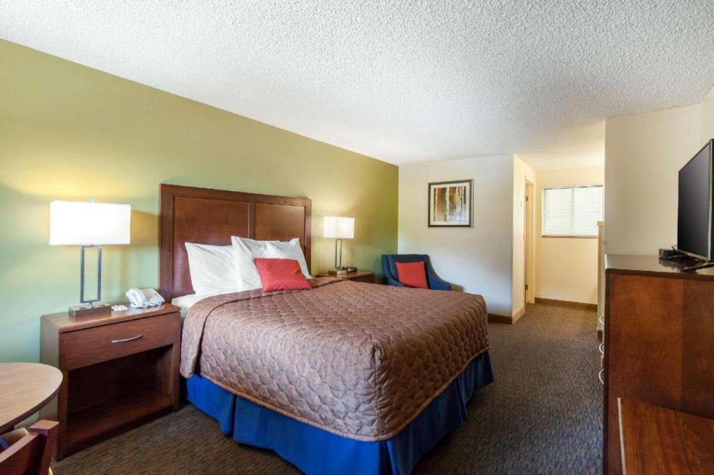 גלנווד ספרינגס Rodeway Inn מראה חיצוני תמונה