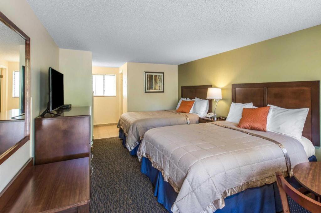 גלנווד ספרינגס Rodeway Inn מראה חיצוני תמונה