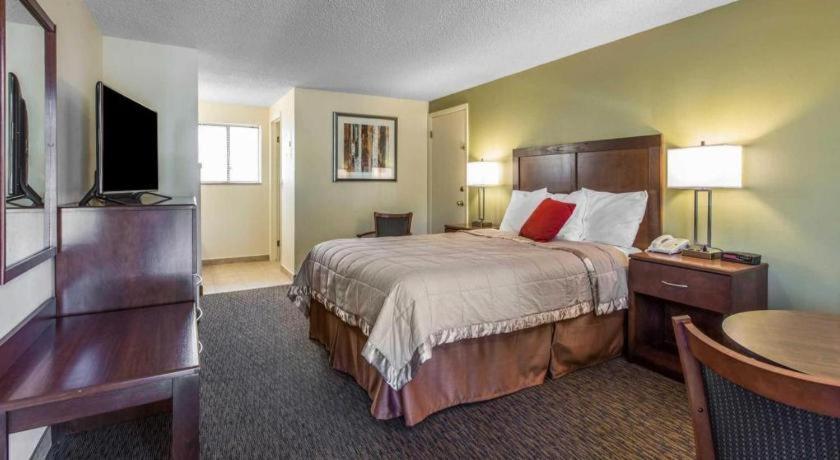 גלנווד ספרינגס Rodeway Inn מראה חיצוני תמונה