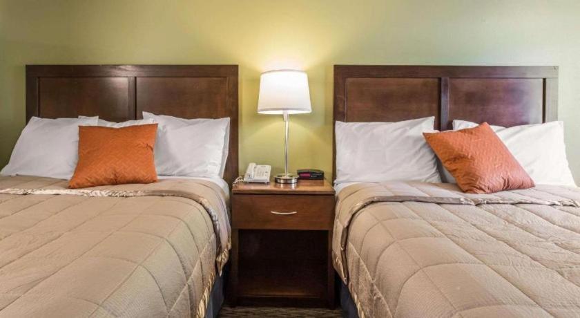 גלנווד ספרינגס Rodeway Inn מראה חיצוני תמונה