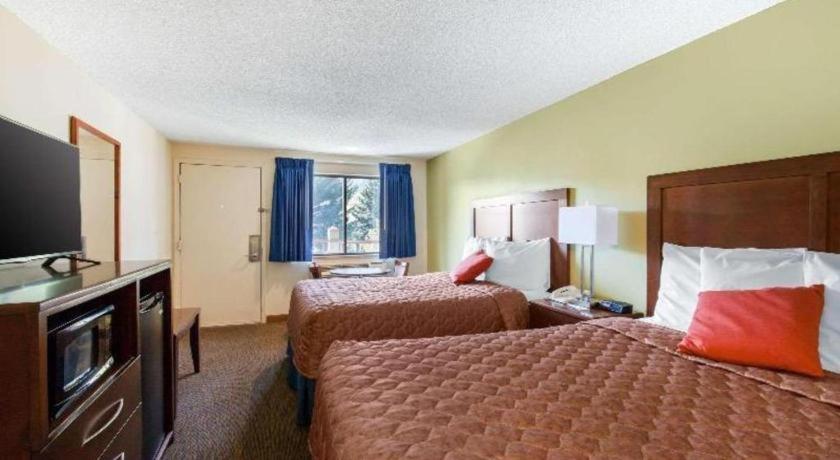 גלנווד ספרינגס Rodeway Inn מראה חיצוני תמונה